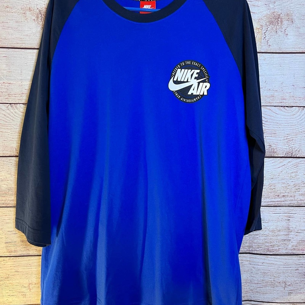 Men’s Nike Air Raglan shirt size L